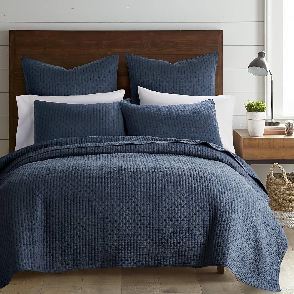 Levtex Home Cross Stitch Reversible Full/Queen Quilt Set 88x92in 2 Pillow Shams - Picture 1 of 11